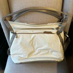 Elegant Cream Shoulder Bag